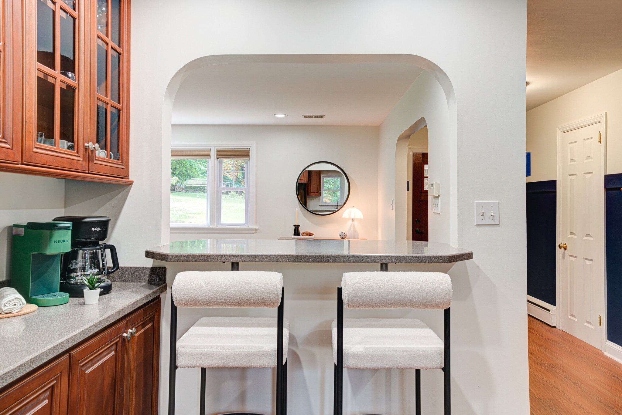 Building Photo - 7 Carol Ln