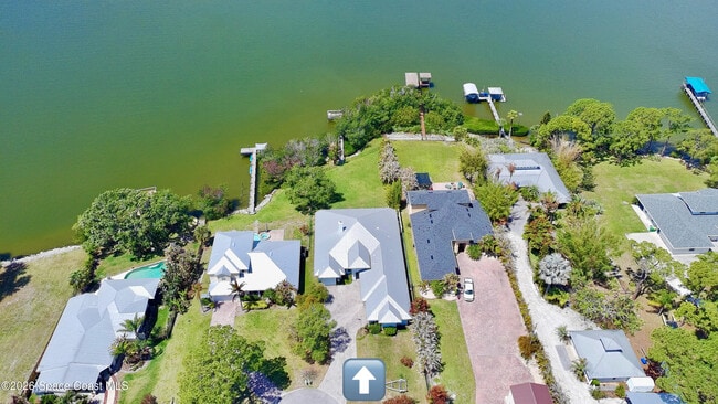 Building Photo - 1685 Charles Ln