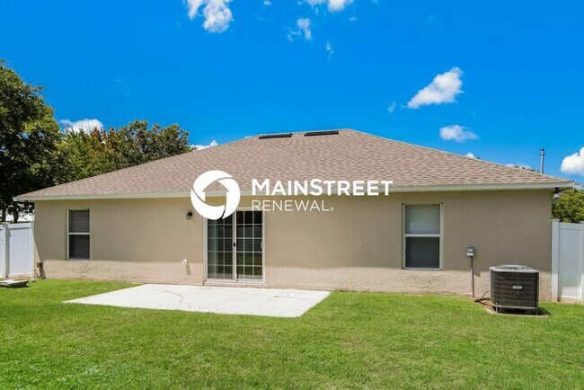 Building Photo - 3 Bedroom Pet-Friendly Home in PALM BAY, FL with Main Street Renewal