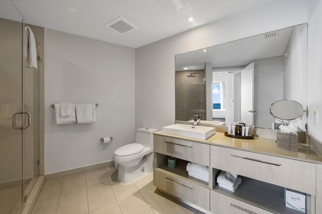 Building Photo - 4111 S Ocean Dr