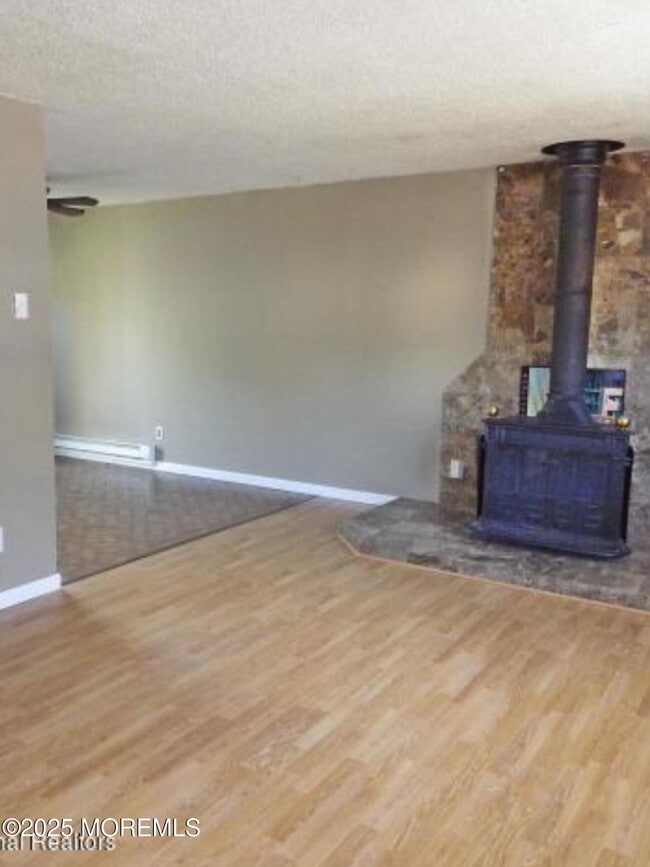 Building Photo - 14D Primrose Ln