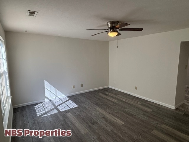 Building Photo - 2905 Colt Dr NE