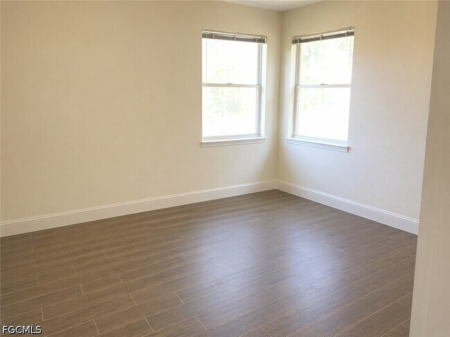 Building Photo - 12750 Equestrian Cir