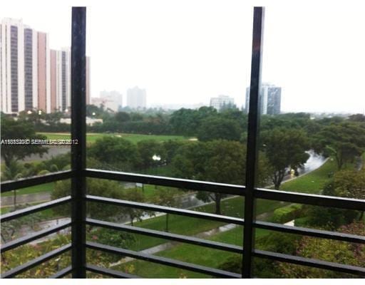 Building Photo - 20500 W Country Club Dr