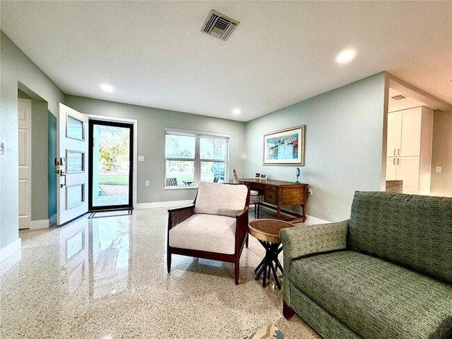 Building Photo - 10133 4th St E