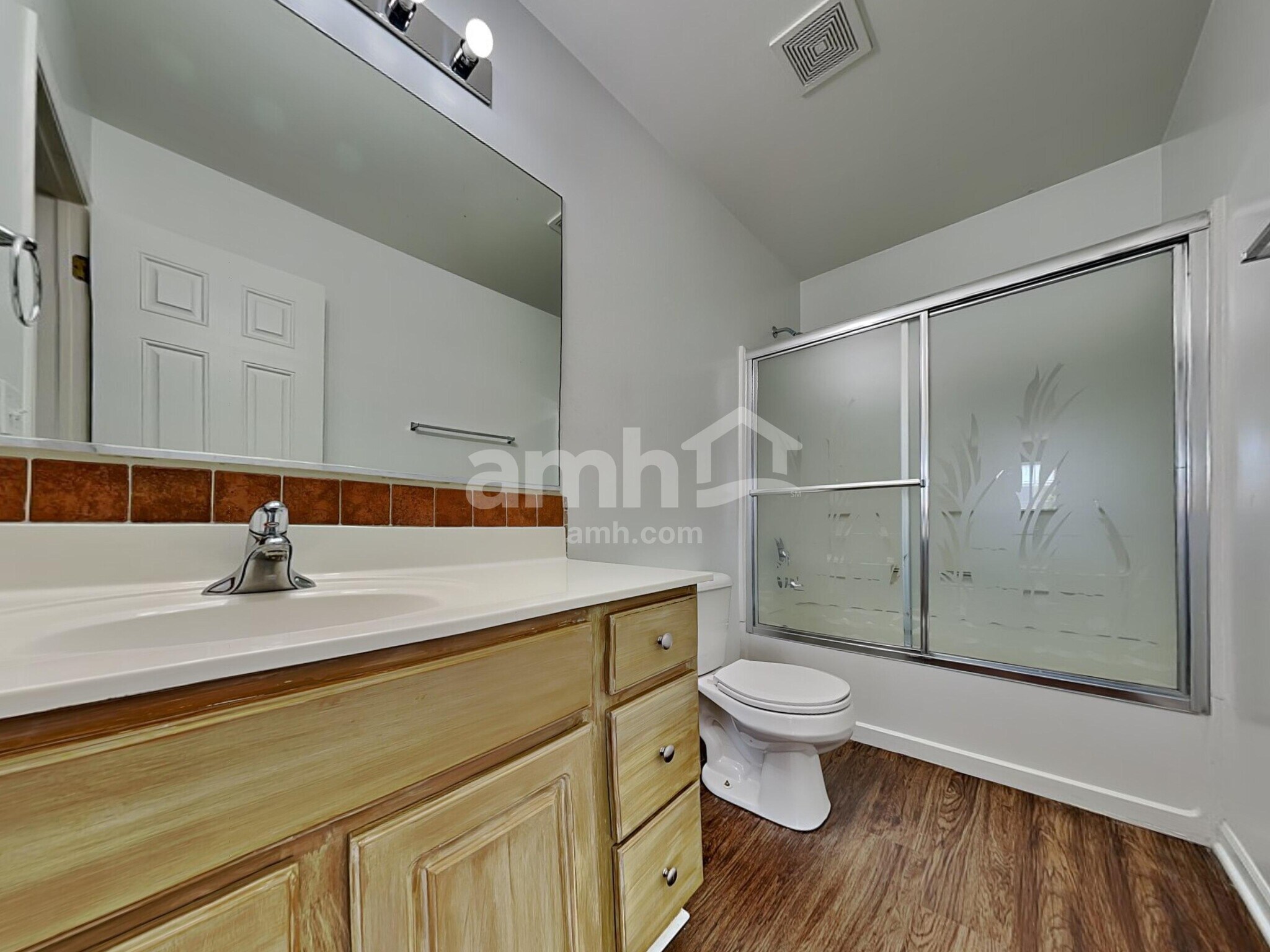 Building Photo - 204 Stearn Dr