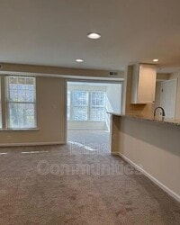 Building Photo - 6335 Greenfield Rd