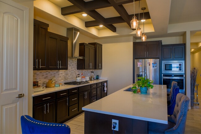 Building Photo - 14937 Tierra Mirage Ave