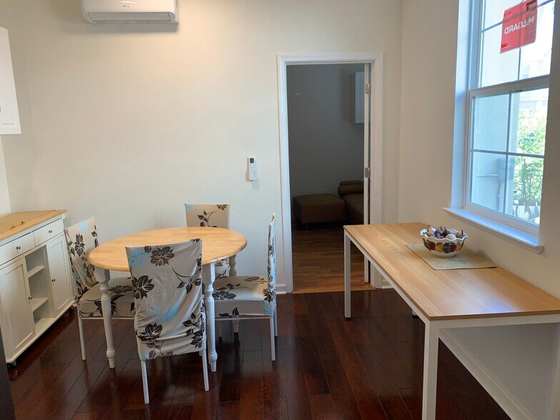 Building Photo - 18 Marsala Pl