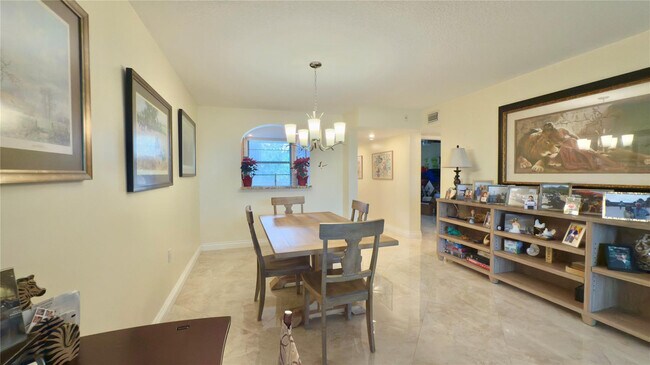 Building Photo - 1516 Whitehall Dr