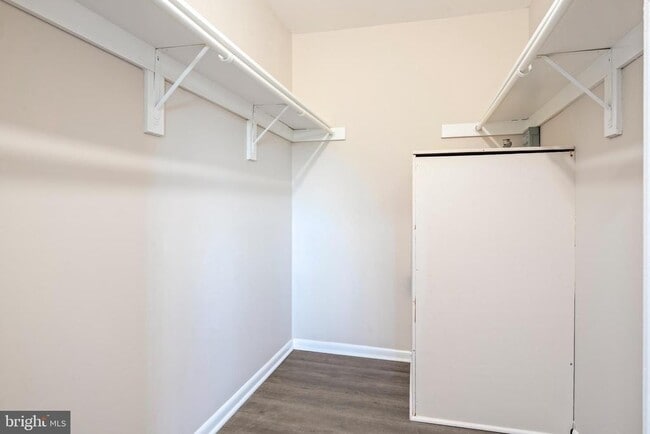 Building Photo - 607 Ravens Crest Dr