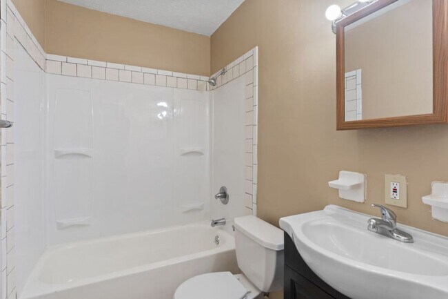 Building Photo - Welcome to your gorgeous new home!