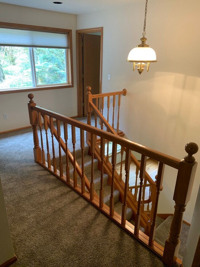 Building Photo - Escape to the Serene Beauty of Vineyard Mo...