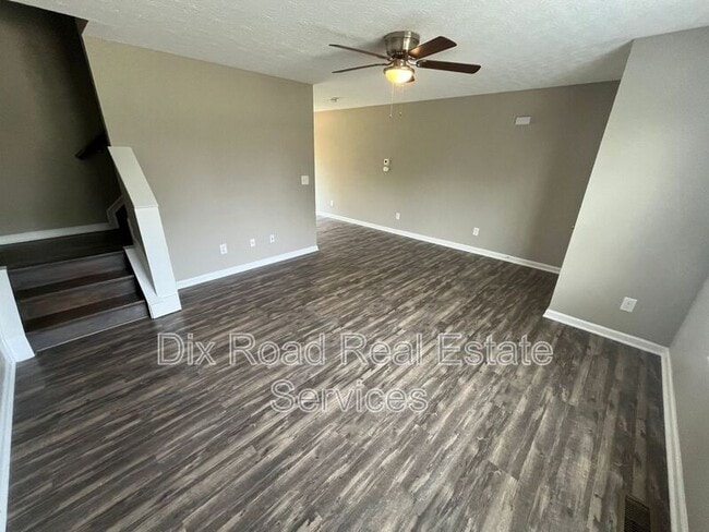 Building Photo - 265 Ihle Dr