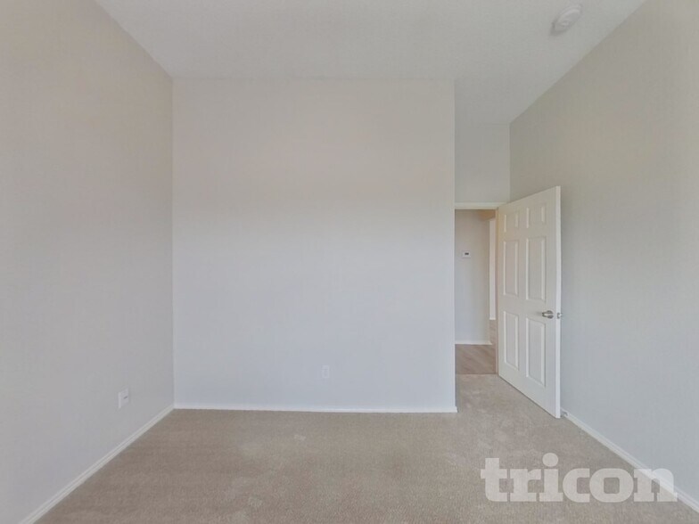 Building Photo - 10221 Dallam Ln