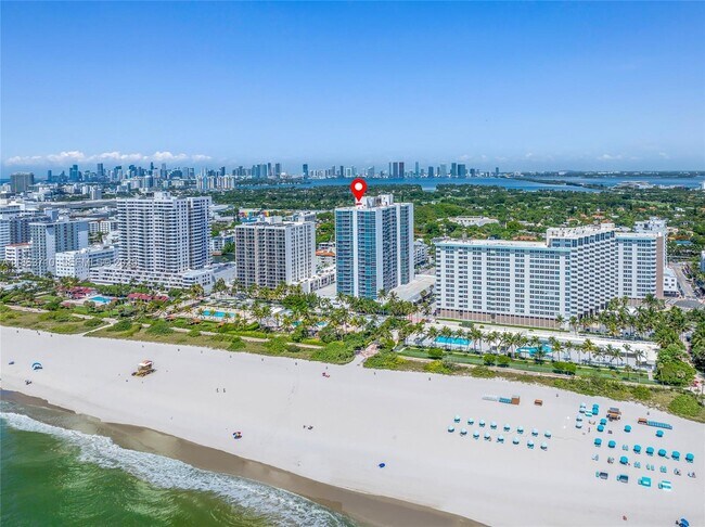 Building Photo - 2655 Collins Ave