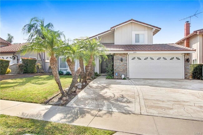 Building Photo - 2606 Greenhill Dr