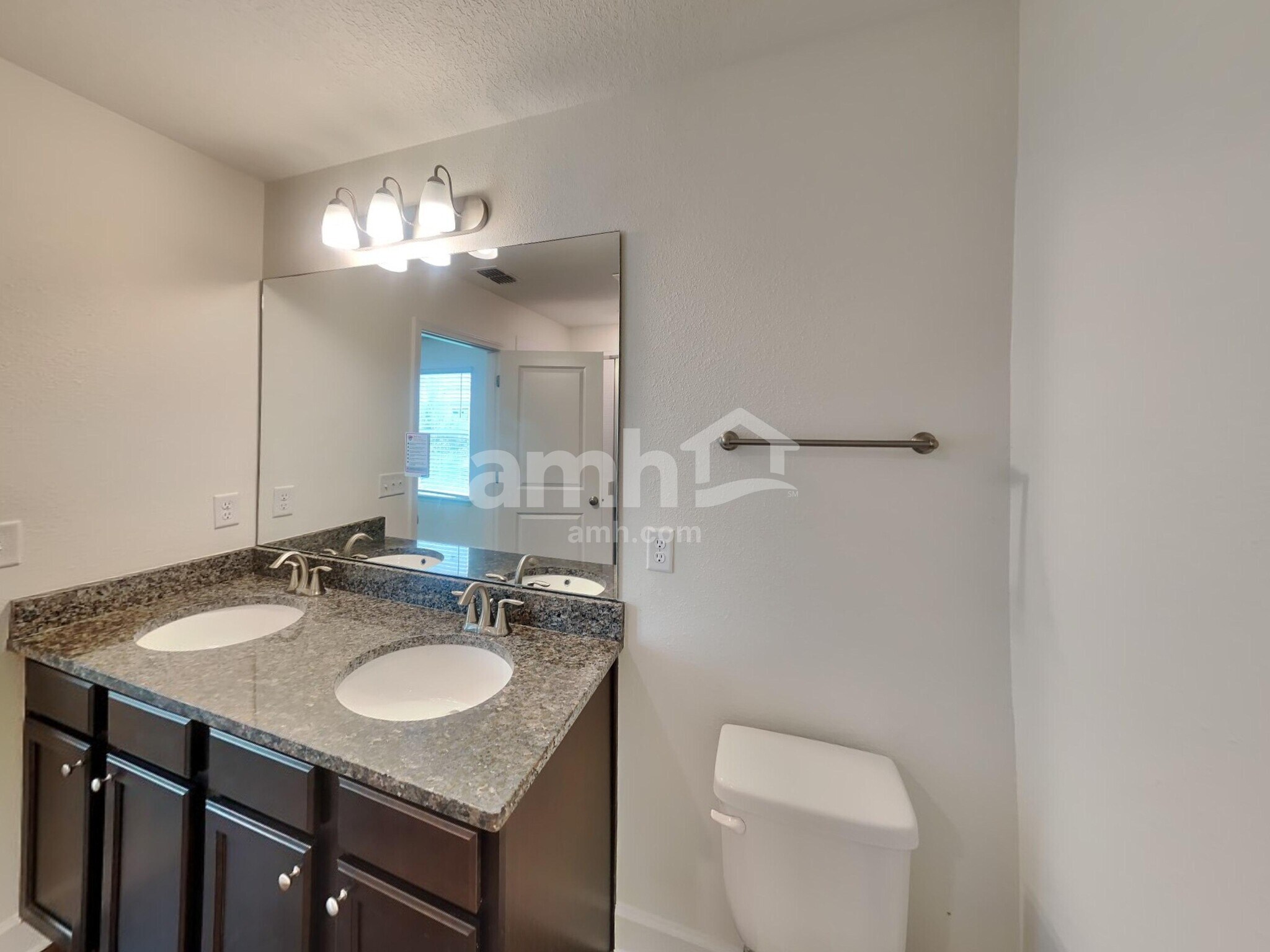 Building Photo - 8571 Highfield Ave