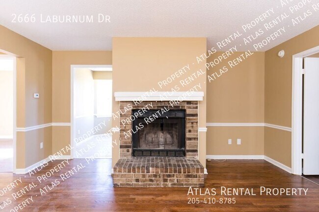 Building Photo - 2666 Laburnum Dr