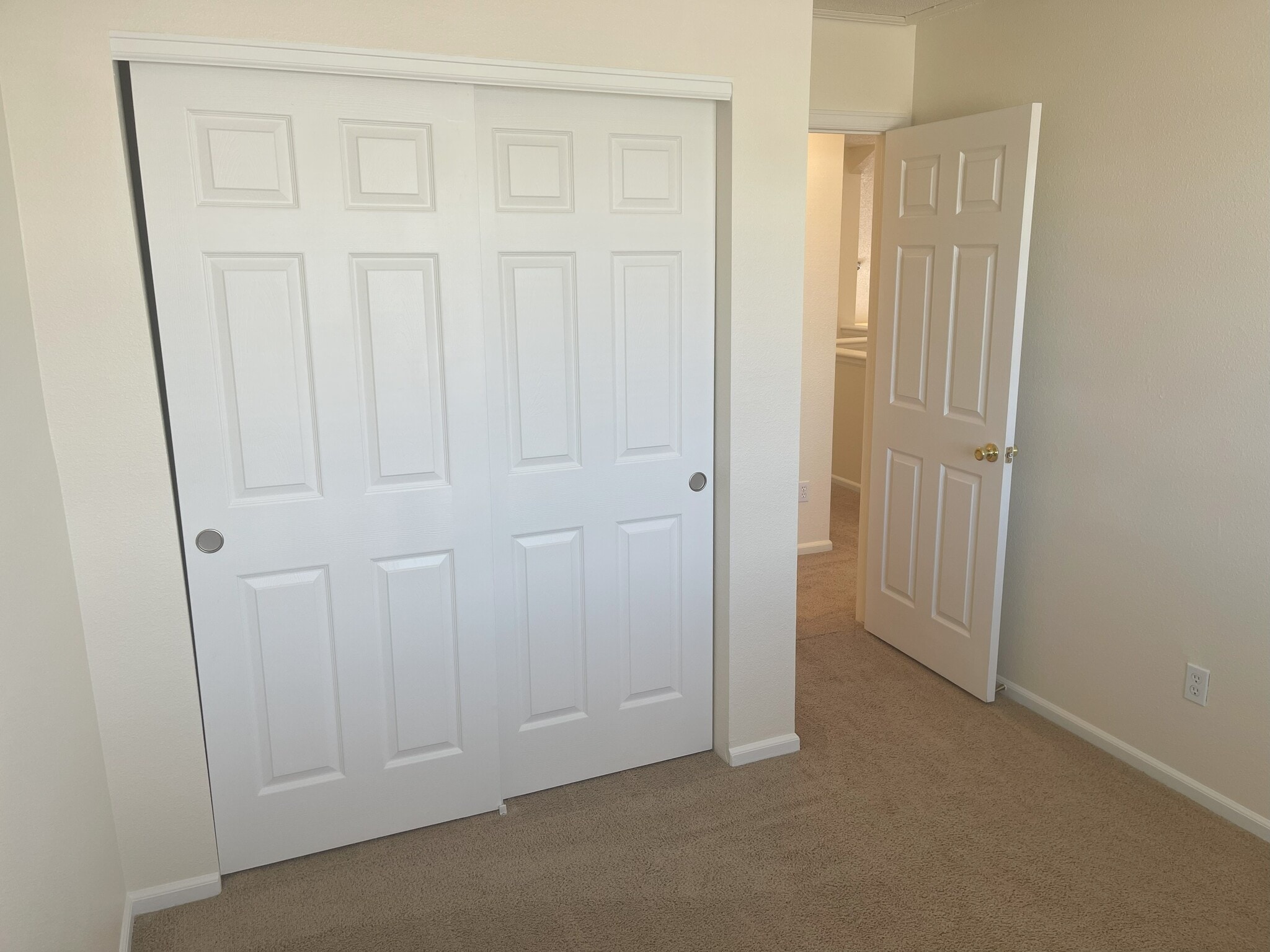 Building Photo - 9942 Sydney Ln