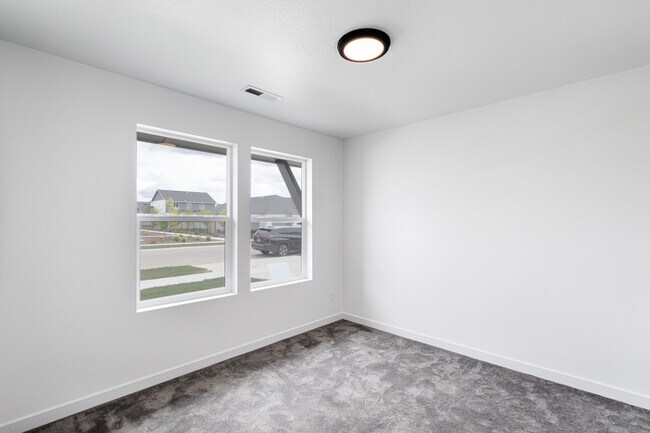 Building Photo - 3069 S Trafori Ave