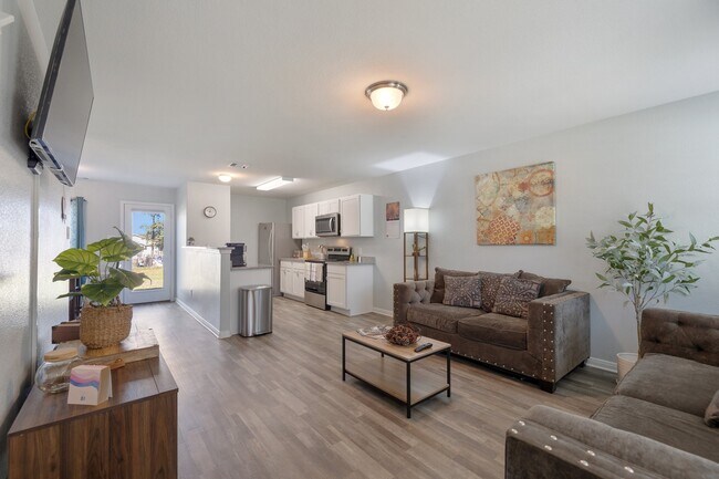 Building Photo - 196 Goldenrod