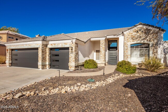 Building Photo - 4430 E Graythorn St