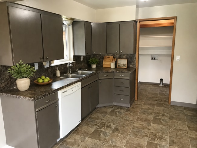 Building Photo - Tucked Away in Selah – Space, Storage & Serenity All in One!