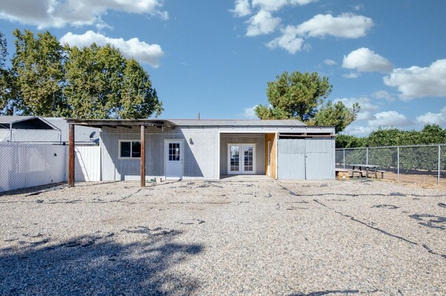 Building Photo - 12712 E McKinley Ave