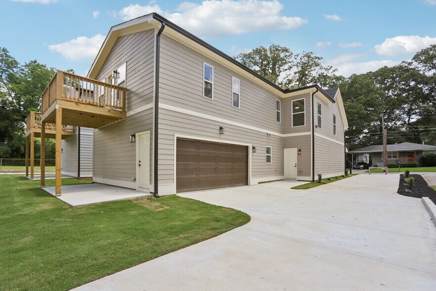 Building Photo - 3189 Jackson St