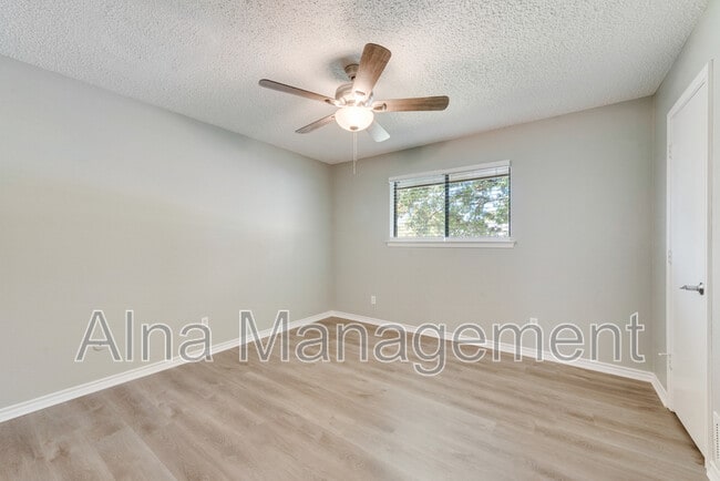 Building Photo - 358 Cardinal Creek Dr