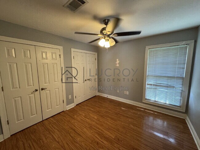 Building Photo - 103 Canter Cove