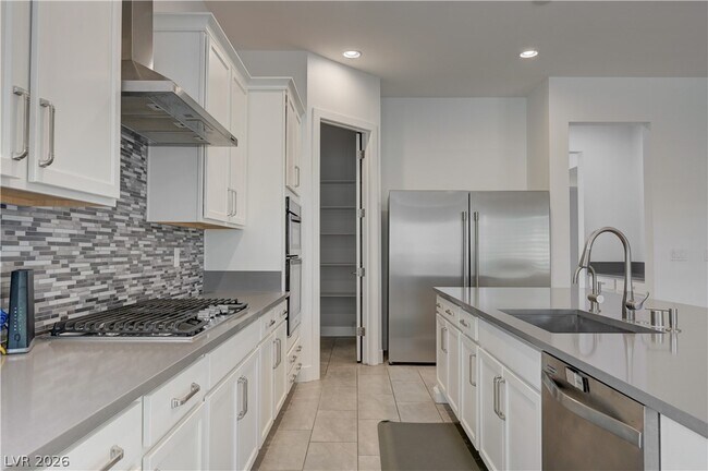 Building Photo - 6020 Langreo Ln