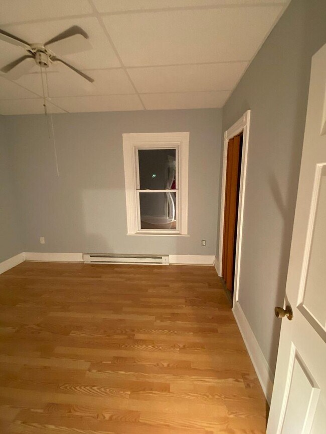 Building Photo - 18 Fairbanks St