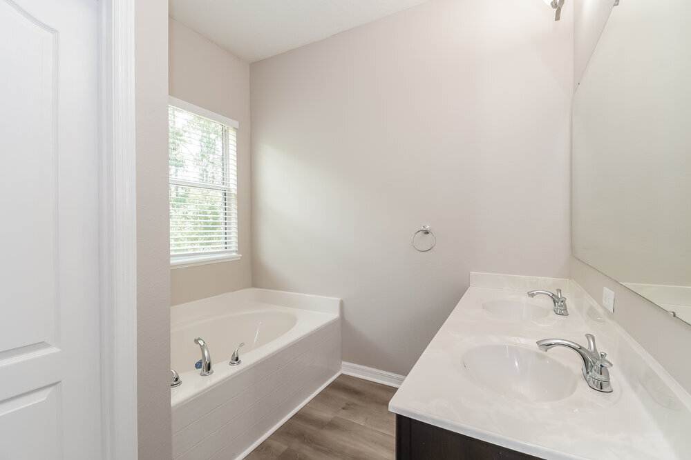 Building Photo - 9325 Aplomado Circle