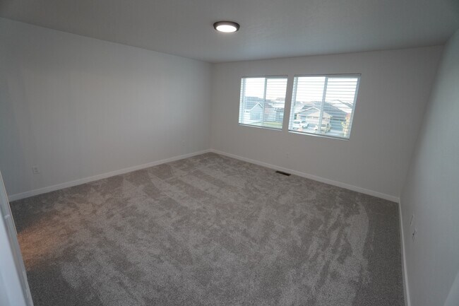 Building Photo - 5813 W Stavros St