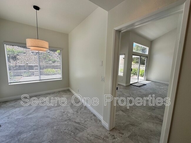Building Photo - 1740 Amarelle St