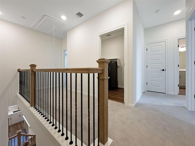 Building Photo - 2725 Woodall Dr