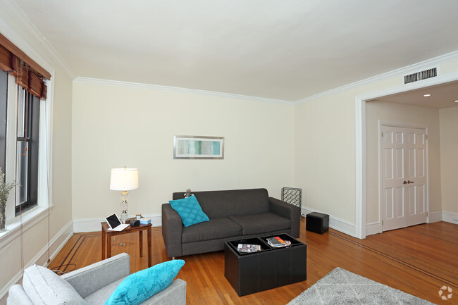 Living Room - Furnished Rittenhouse Square One Bedroom Apt