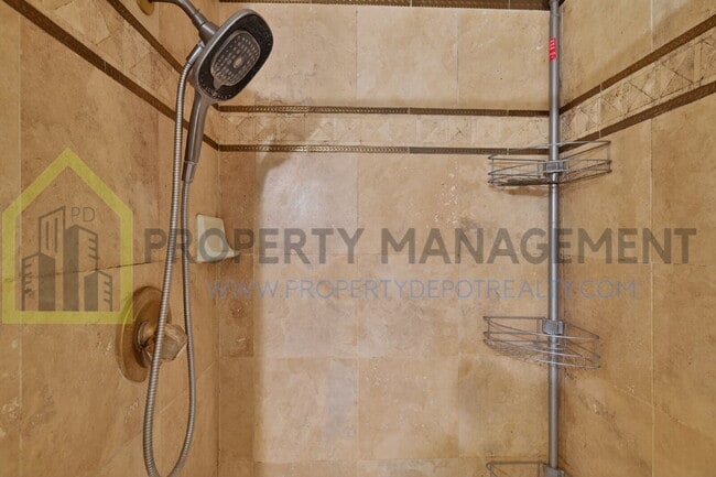 Building Photo - Spacious 3-Bedroom, 3-Bath Home Available