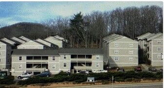 Building Photo - 229 E King St