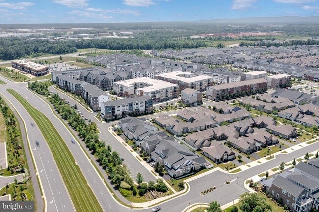 Building Photo - 23630 Havelock Walk Ter
