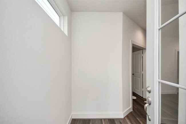 Building Photo - 5210 Burress Springs Ln