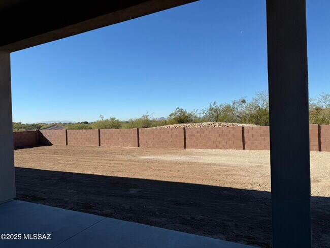 Building Photo - 5981 East Calle Agua Verde