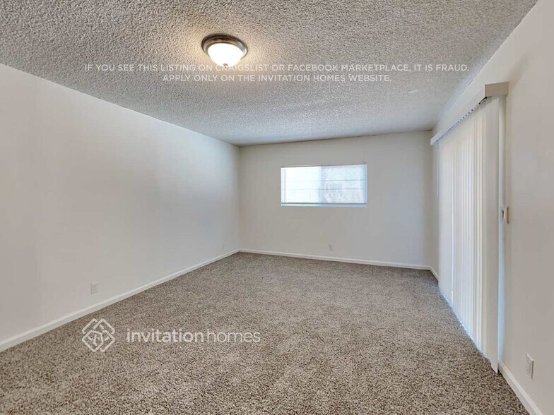 Building Photo - 13515 Raven St