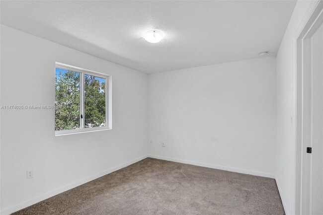 Building Photo - 58 SW 3rd Ct