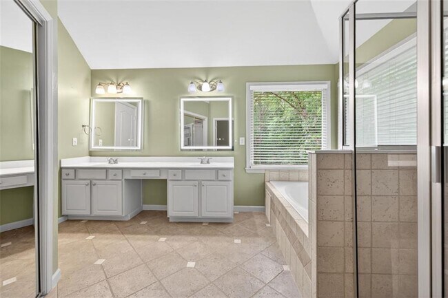 Building Photo - 4582 Campenille Ct