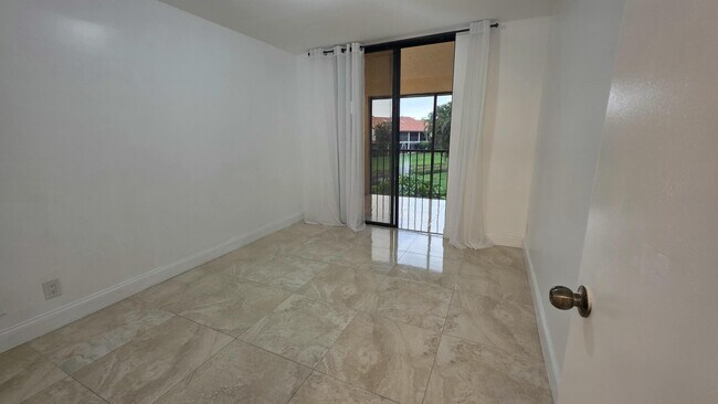 Building Photo - 7743 La Mirada Dr