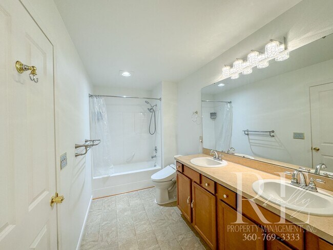 Building Photo - Modern 3-Bed Home with Gardens, Greenhouse...