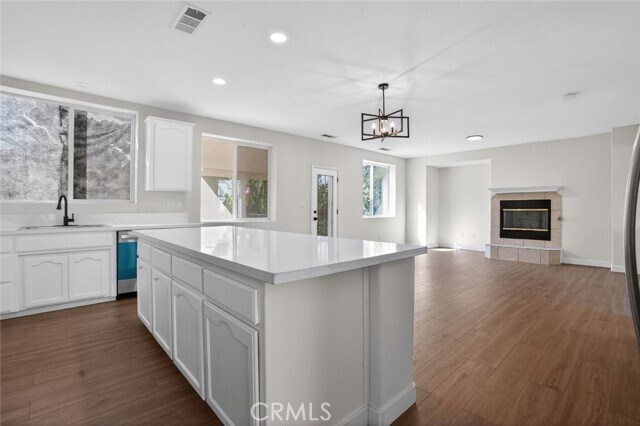 Building Photo - 423 Rian Noelle Ct